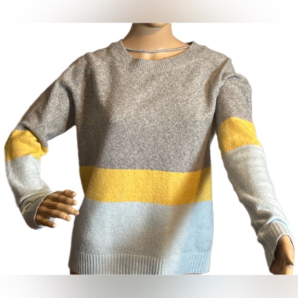 Vero Moda beautiful tri colored size small sweater - Picture 1 of 3